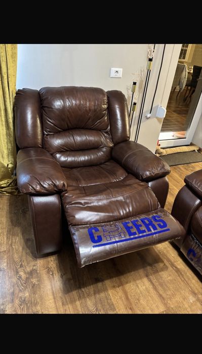 Canapea piele + 2 fotolii cu recliner manual