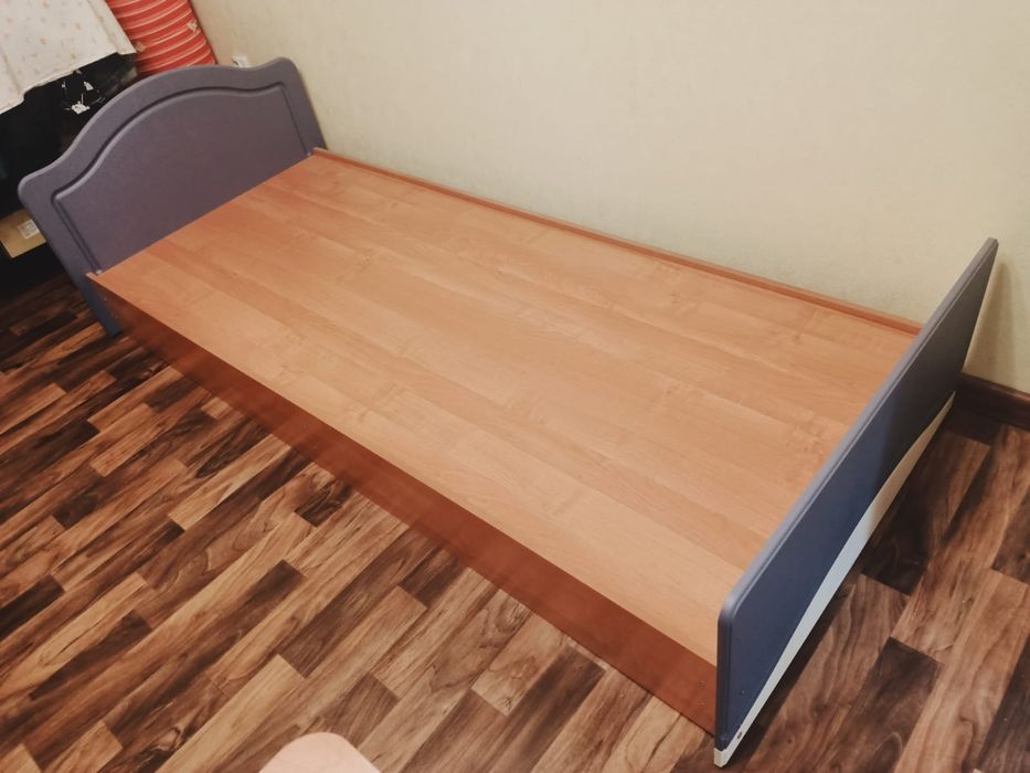 Продается детский спальный  гарнитур.