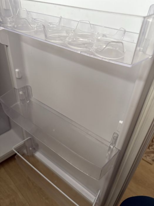 Продам мини холодильник Бирюса