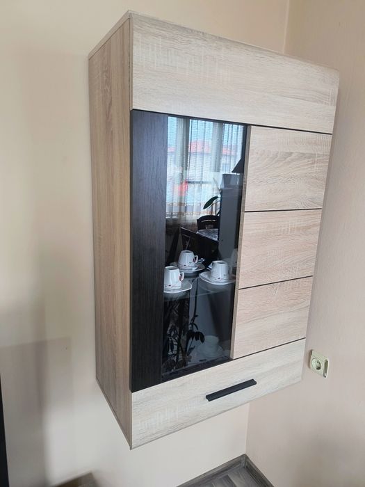 Тв шкаф и шкаф с витрина