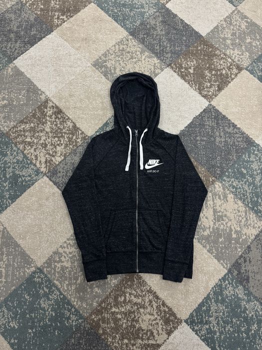 Дамски суитчър Nike