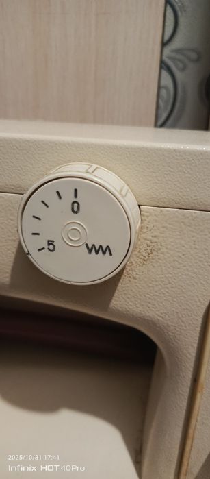 Швейная машинка Чайка