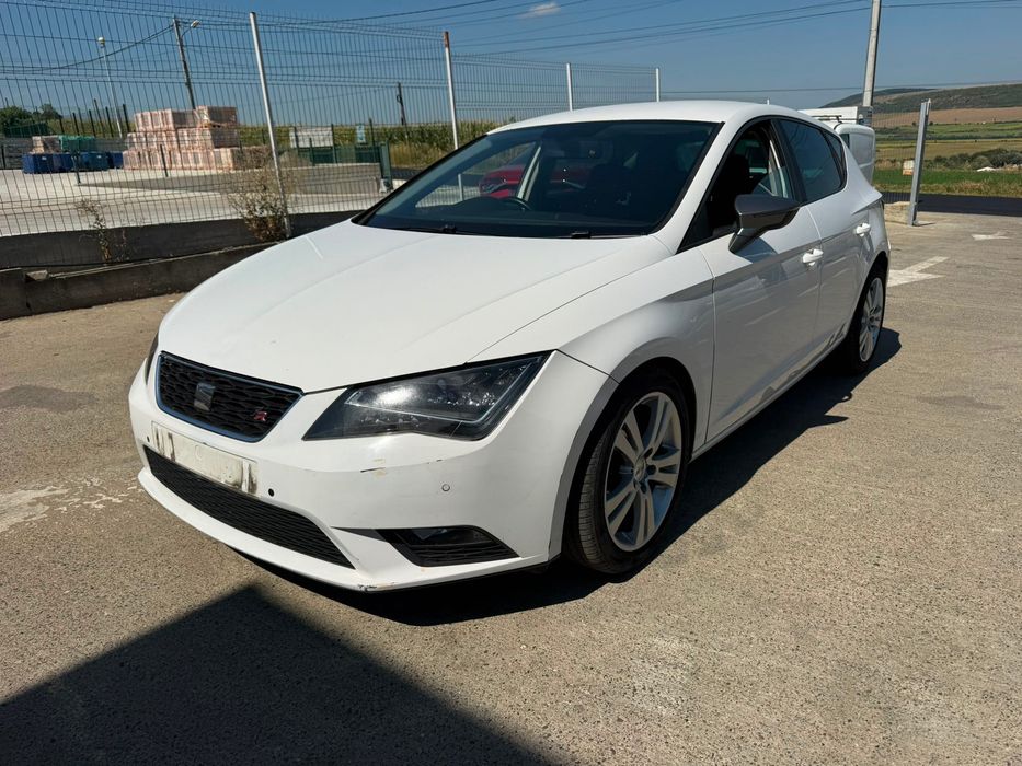 Dezmembrez Seat Leon 3 FR 2014 hatchback alb lb9a 2.0 tdi CKFC