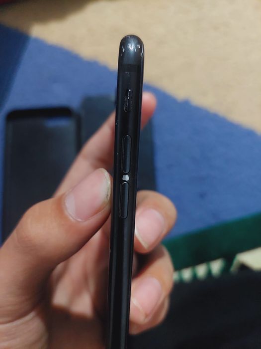 Айфон 7 мен оппо а 1 С екеуі бірге