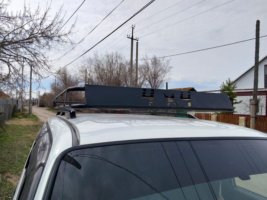 Продам багажник на Mitsubishi montero