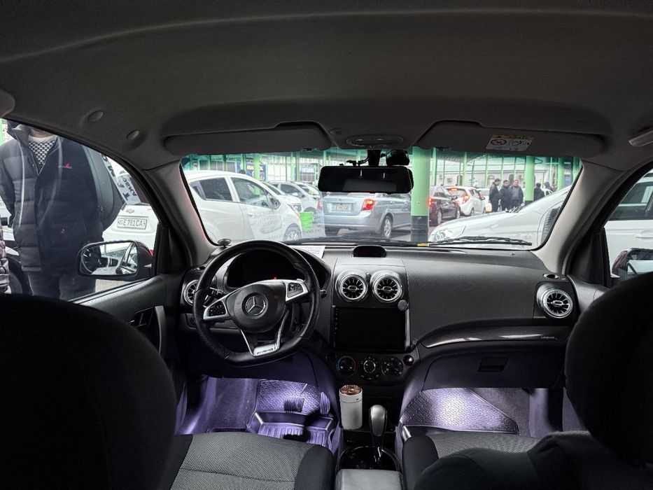 Nexia 3 avtomat sotiladi