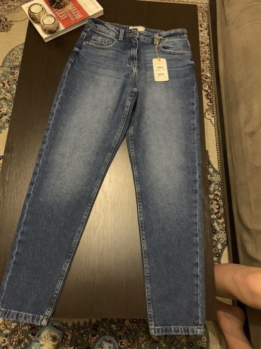 Продам джинсы женские