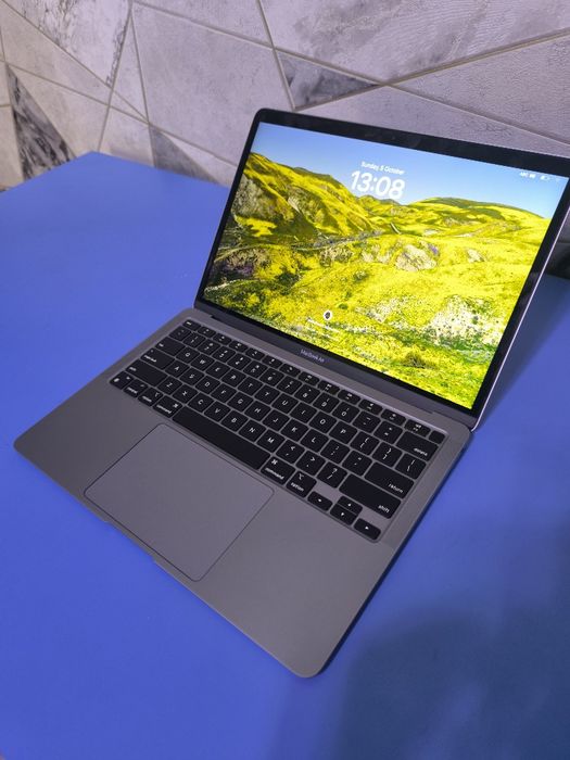 Macbook air m1 mokriy