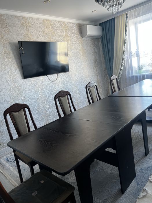 Стол-трансформер очень удобно компактно