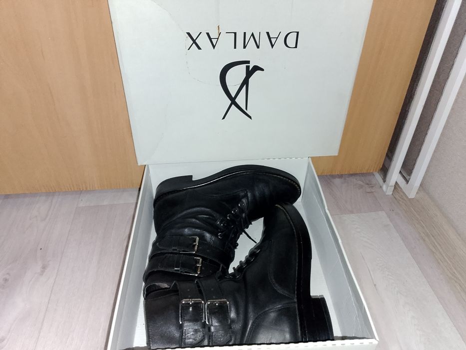 Продам коженные зимние ботинки