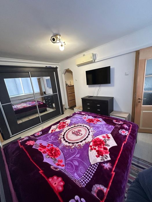 Vând apartament cu doua camere tip L