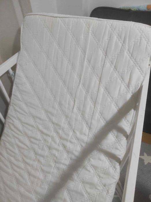 Patut bebe cu saltea 120x60 cm