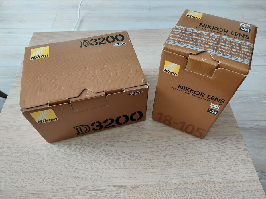 Фотоапарат Nikon D3200 с обектив Nikkor 18-105mm
