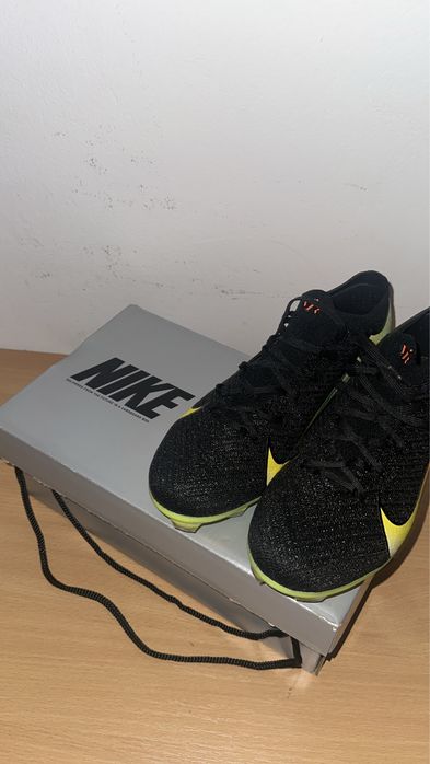Football boots Nike Vini Fly Vapor 16-size 41
