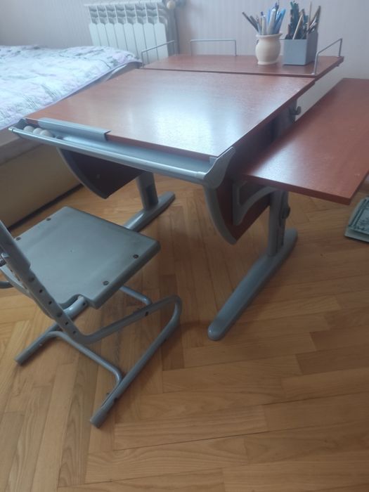 Продам парту трансформер, регулировка высоты