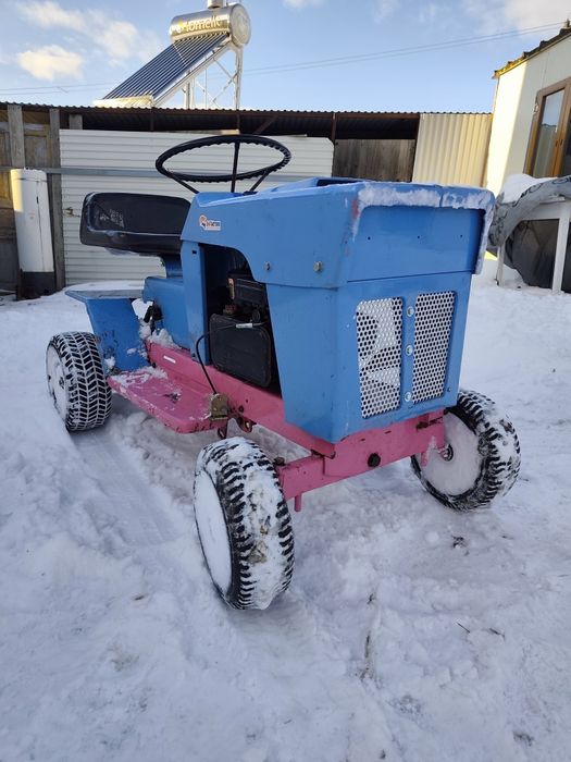 Vând kart tip tractoraș