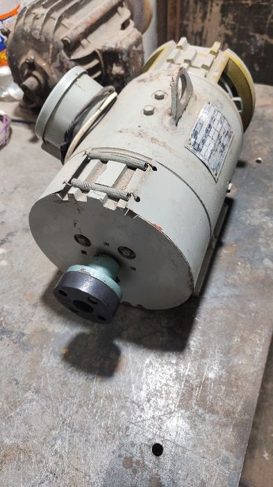 Электромотор постоянного тока