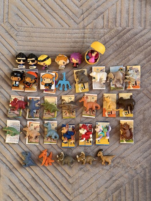 Киндер фигурки из разных серий