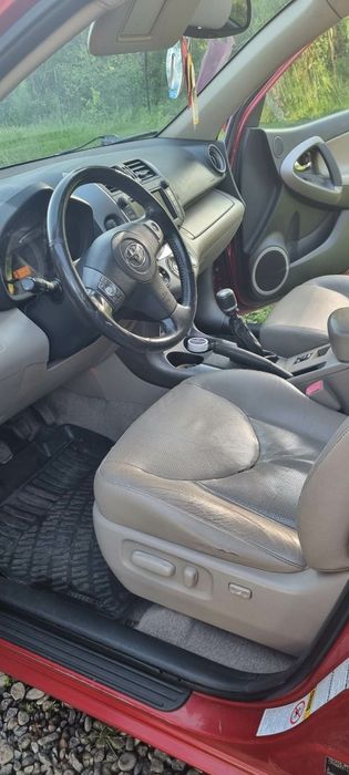 Toyota RAV4  2.2 Disel 177 Cp 4*4stare  buna
