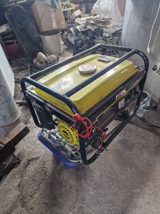 Бензогенератор электростанция