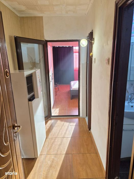 Garsoniera Tiglina1 et3/4 ,A-uri ,Mobilata si Utilata  1000 lei