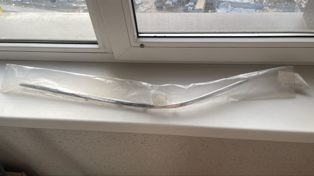 Молдинг на Mercedes-Benz