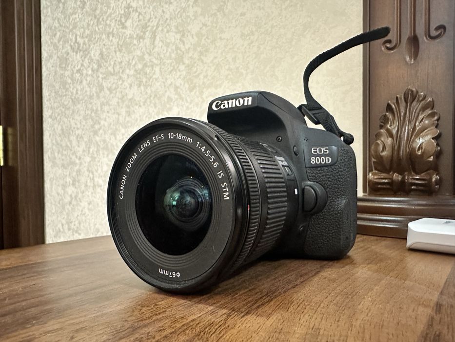 Продам свой фотоаппарат / Canon 800 EOS