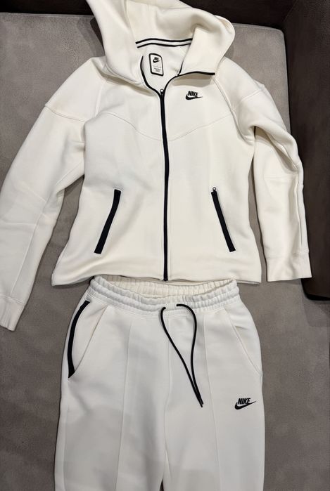 Анцуг Nike Tech Fleece