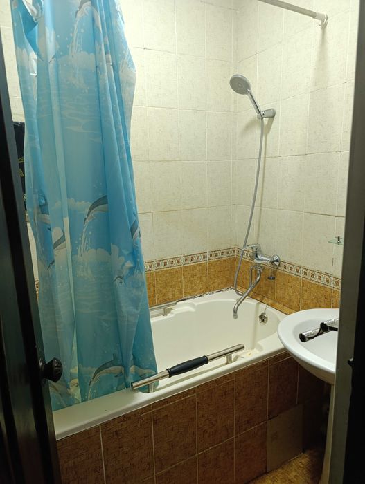Qorasu da Qizlarga kvartira bor.
