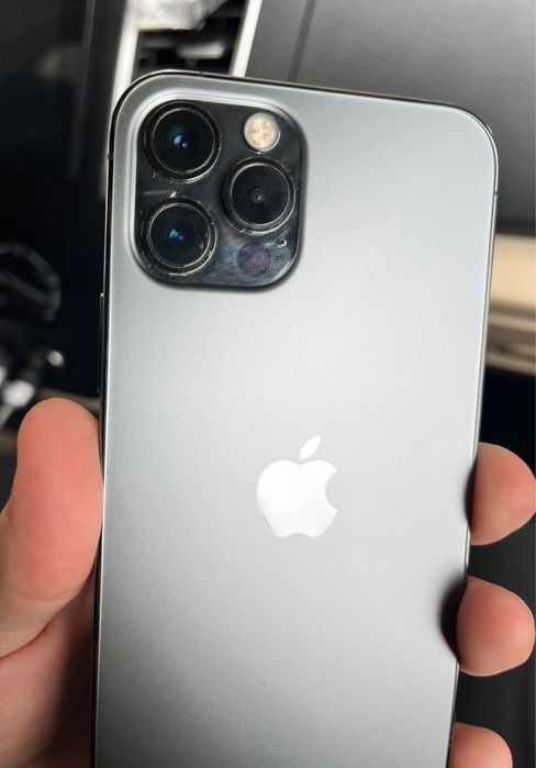 Айфон 12 про 256 идеал !