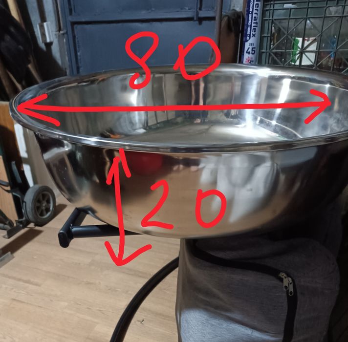 Продам таз  большой из нержавеющей стали б/у