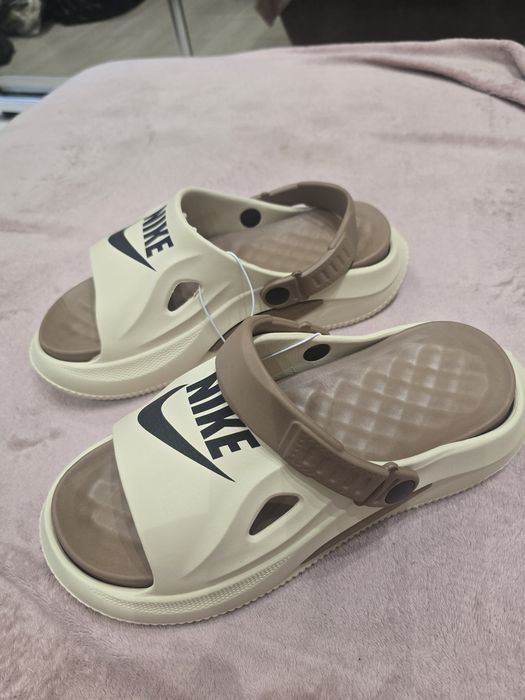 Papuci Slapi Nike