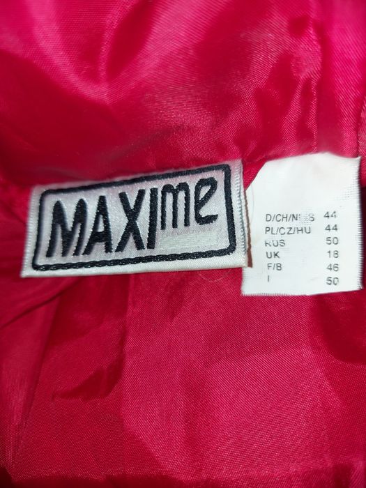 Palton damă glugă,marimea XL,roșu,50% lană