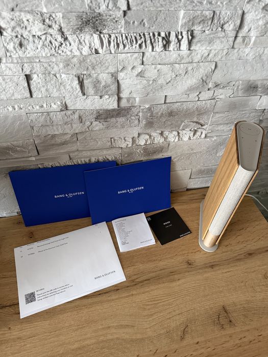 Bang&Olfusen Beosound Emerge Gold tone