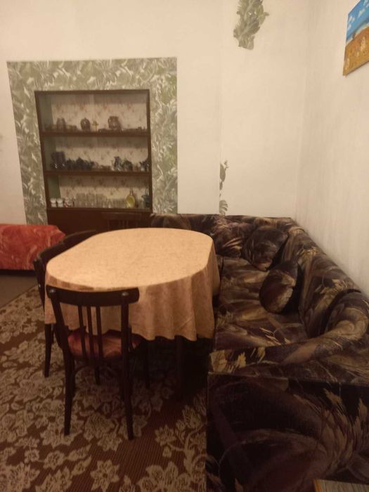 Дава се под наем Етаж от къща в Плевен, Идеален център - 60 кв.м за 400 € - Снимка #2