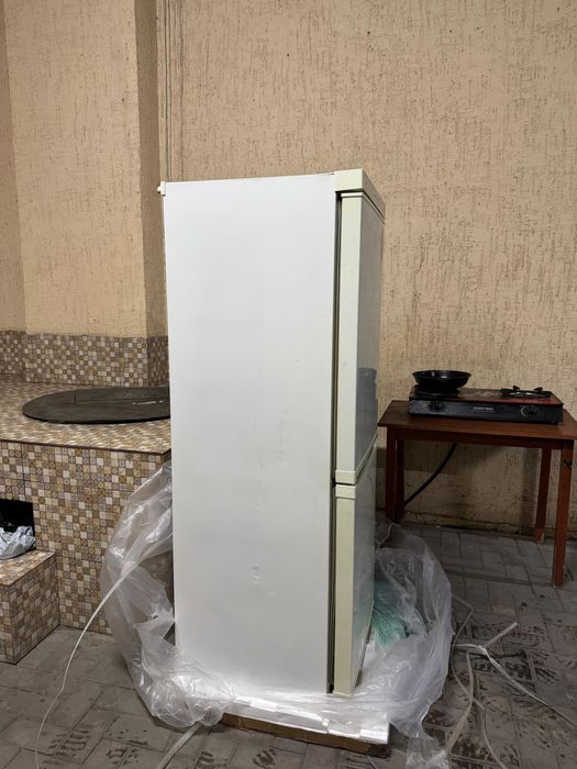 Холодильник в хорошем состоянии