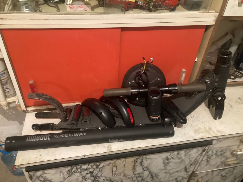 Dezmembrare trotineta Ninebot ES2