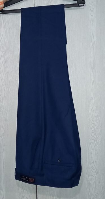 Продам мужской костюм