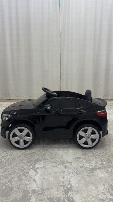 Детский автомобиль