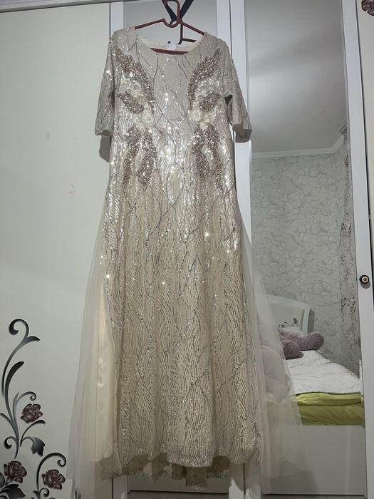 Вечернее платье 10тыс