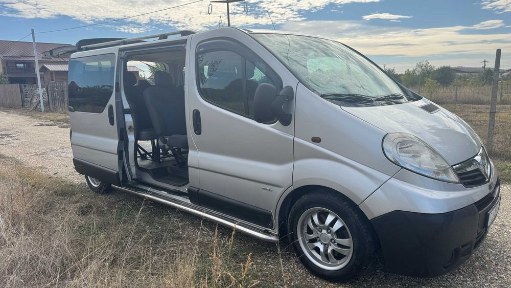 Opel Vivaro 2014 2.0 CDTi 9 Locuri Inmatriculat FARA SCHIMBURI