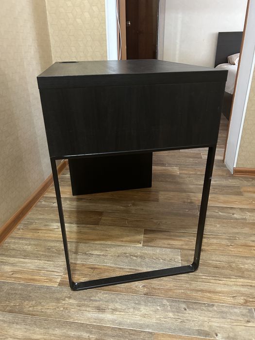стол письменный IKEA Микке