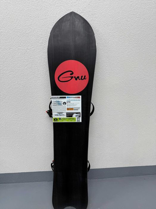 placa snowboard noua gnu something L156cm