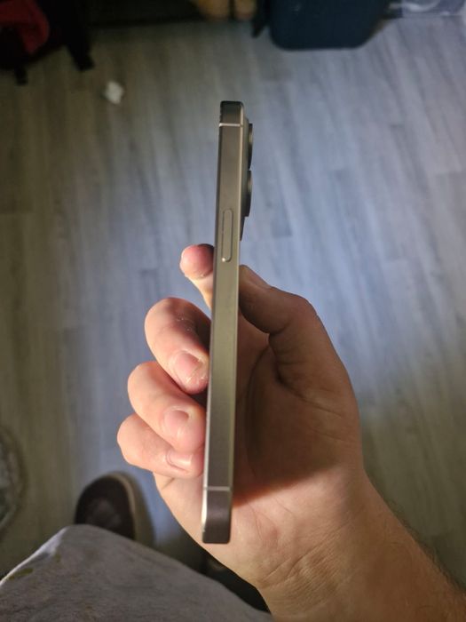 Продам iphone 15 pro