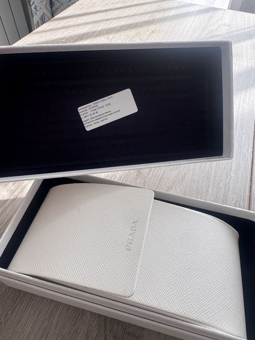 Prada слънчеви очила