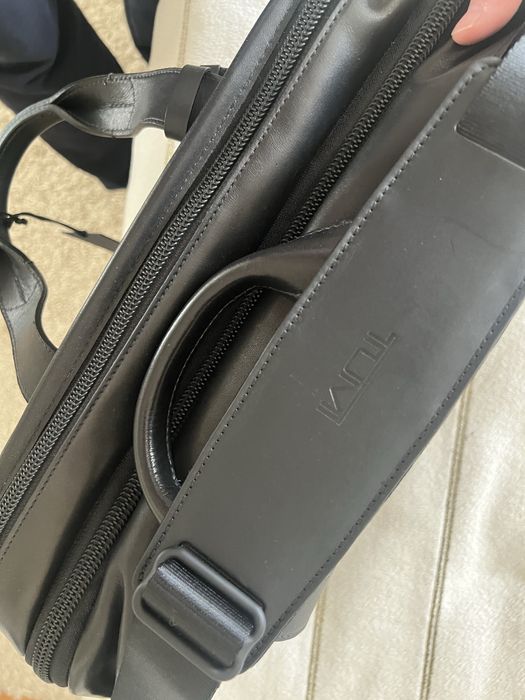 Tumi сумка оригинал новая