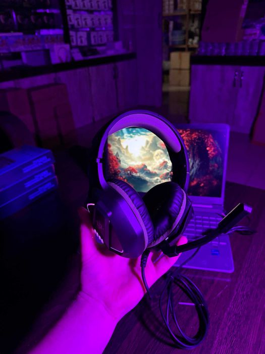 Kampuyuterni Naushnigi Hybrid 21