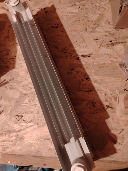 Calorifer scarita și aluminiu