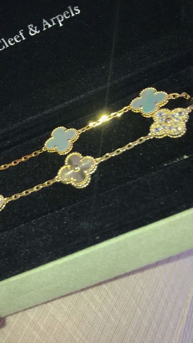 Van Cleef дамска гривна