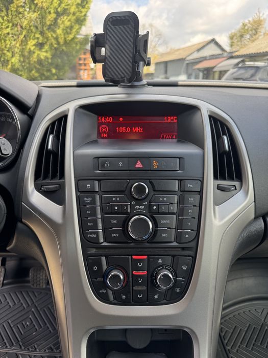 Opel Astra J Hatchback